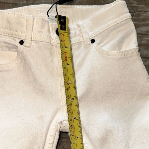 ⭐️NEW⭐️ Burberry Kids Straight leg jeans. Sz 4 - Picture 12 of 12